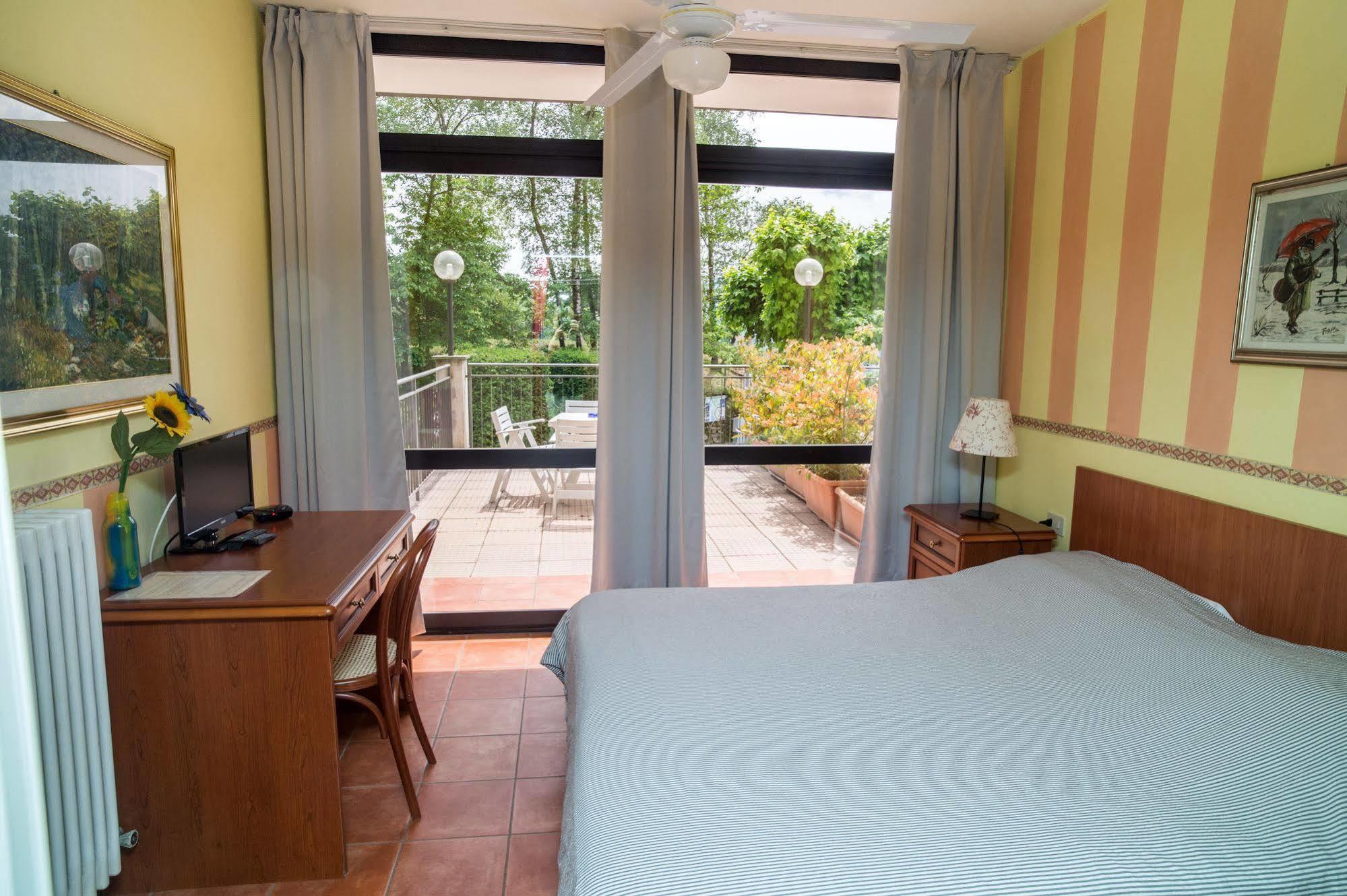 Madonna Della Neve Hotel Pettenasco